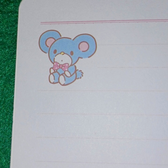 MY MELODY Book, Wristlet/Makeup sachel, and Keychain - Picture 9 of 12